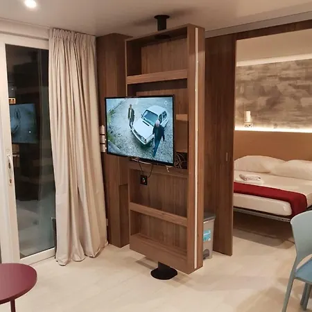 캠프장 Mobilheime Murner See 3*